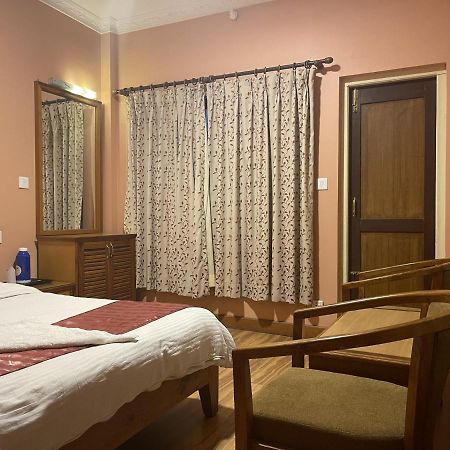 Hotel Valley View Inn Нагаркот Экстерьер фото