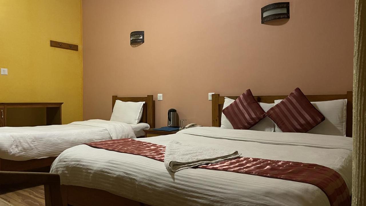 Hotel Valley View Inn Нагаркот Экстерьер фото