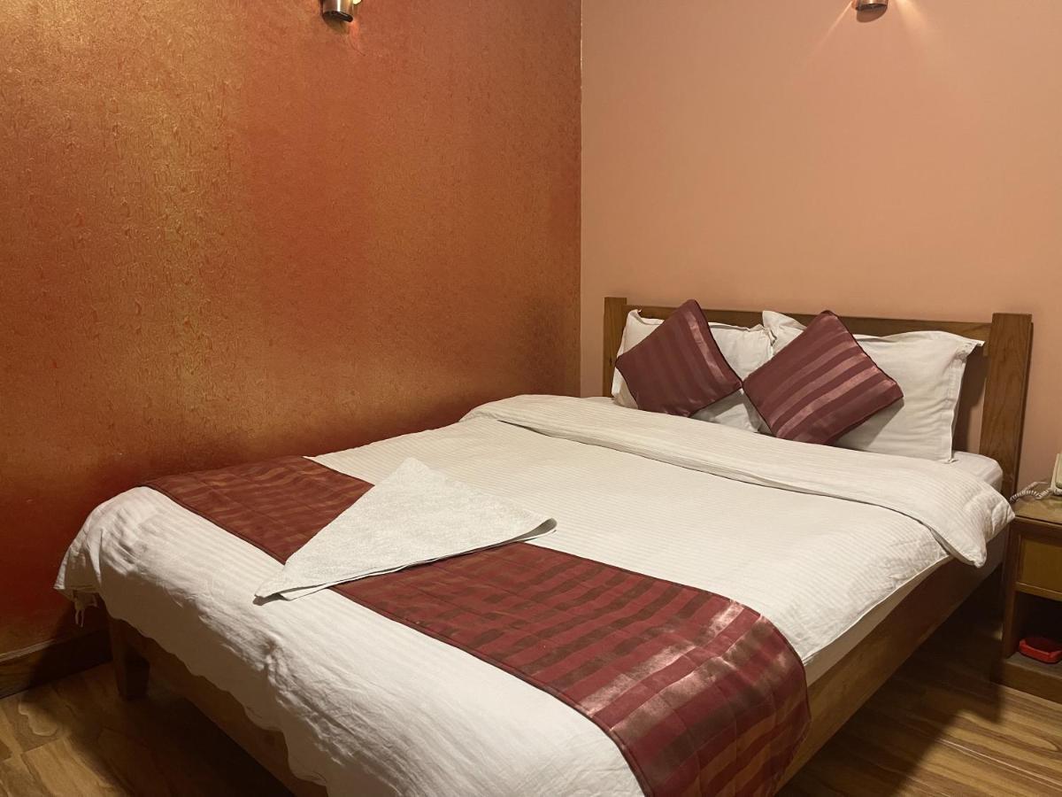 Hotel Valley View Inn Нагаркот Экстерьер фото