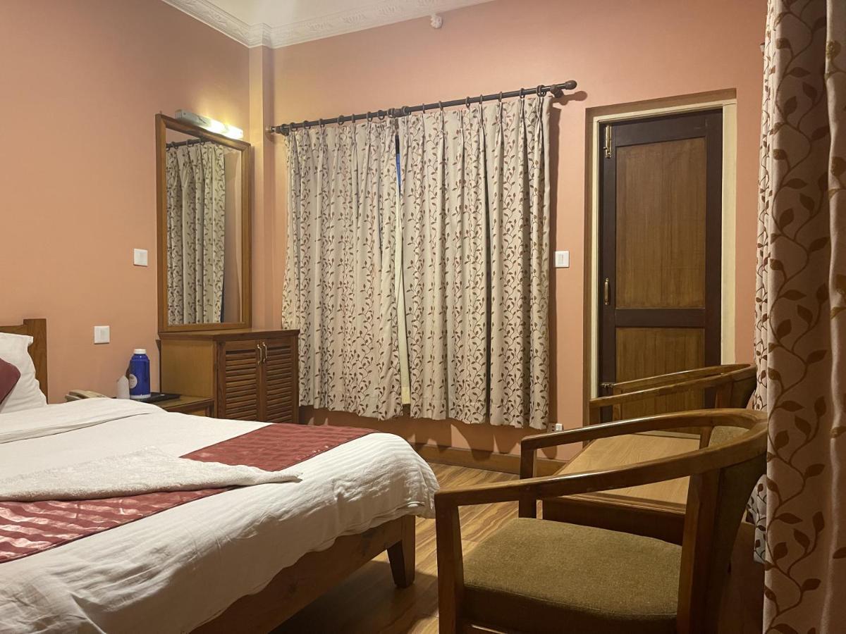 Hotel Valley View Inn Нагаркот Экстерьер фото