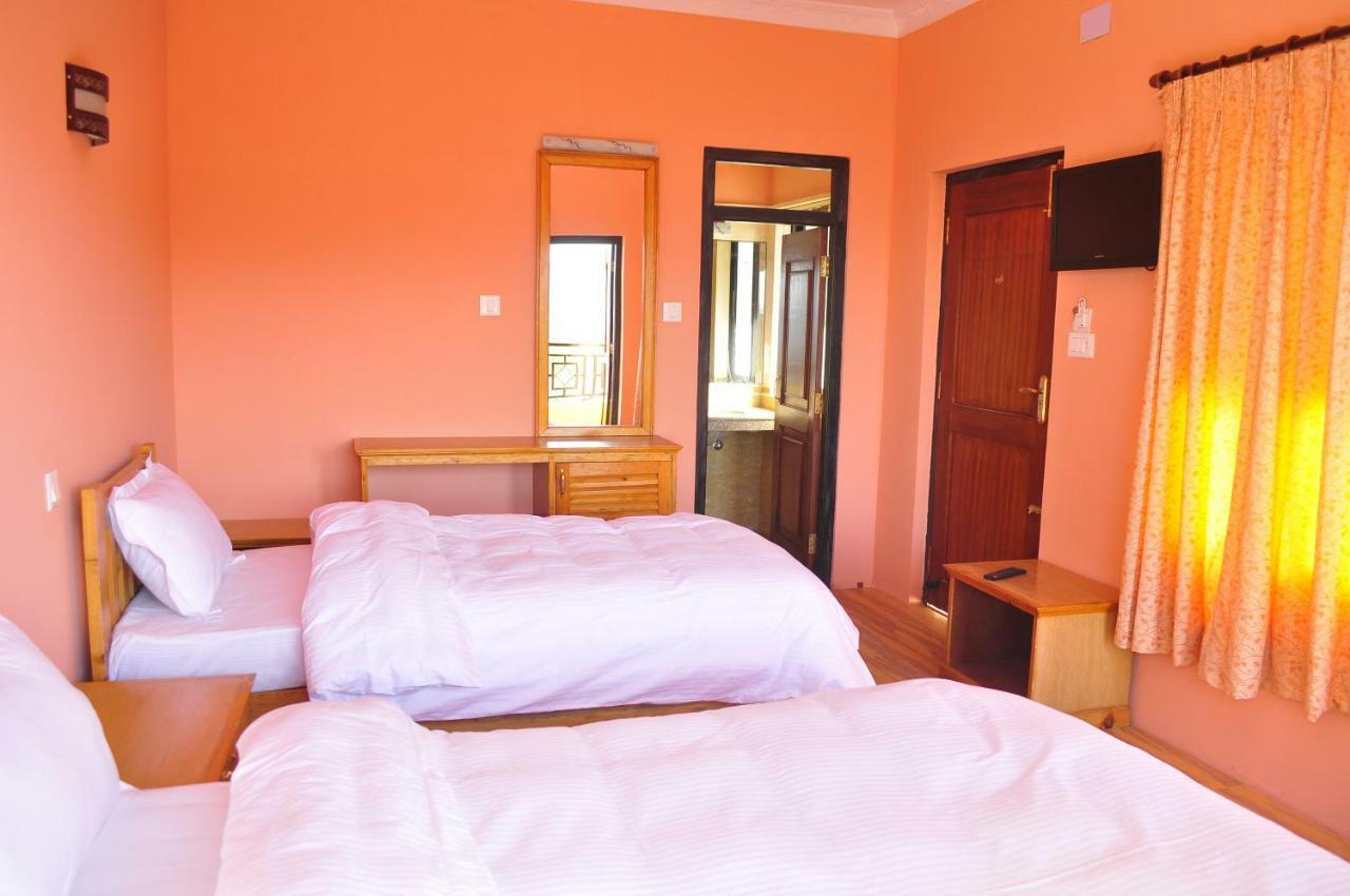Hotel Valley View Inn Нагаркот Экстерьер фото